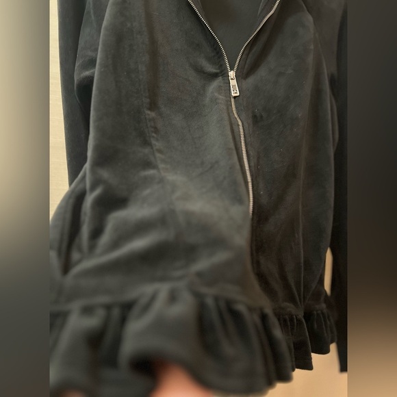 ⚫️ BOGO Juicy Couture black velvet girly sweater zip up size medium - Picture 8 of 10